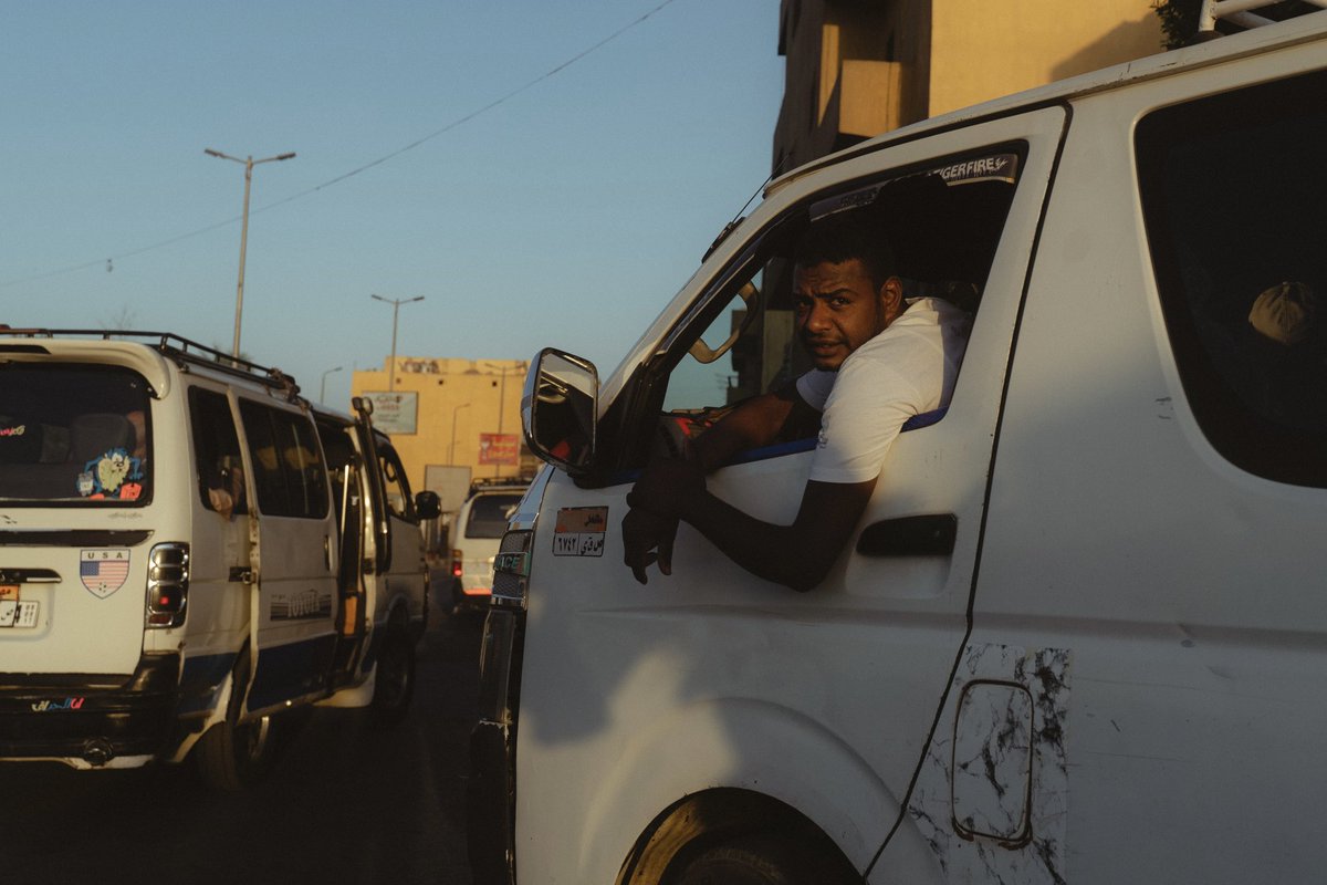 olivierpatrickk's tweet photo. And here I am in the present, with no relation to the past, nor the future ⏱ #luxor #egypt #streetphotography https://t.co/XTBImiCbqj