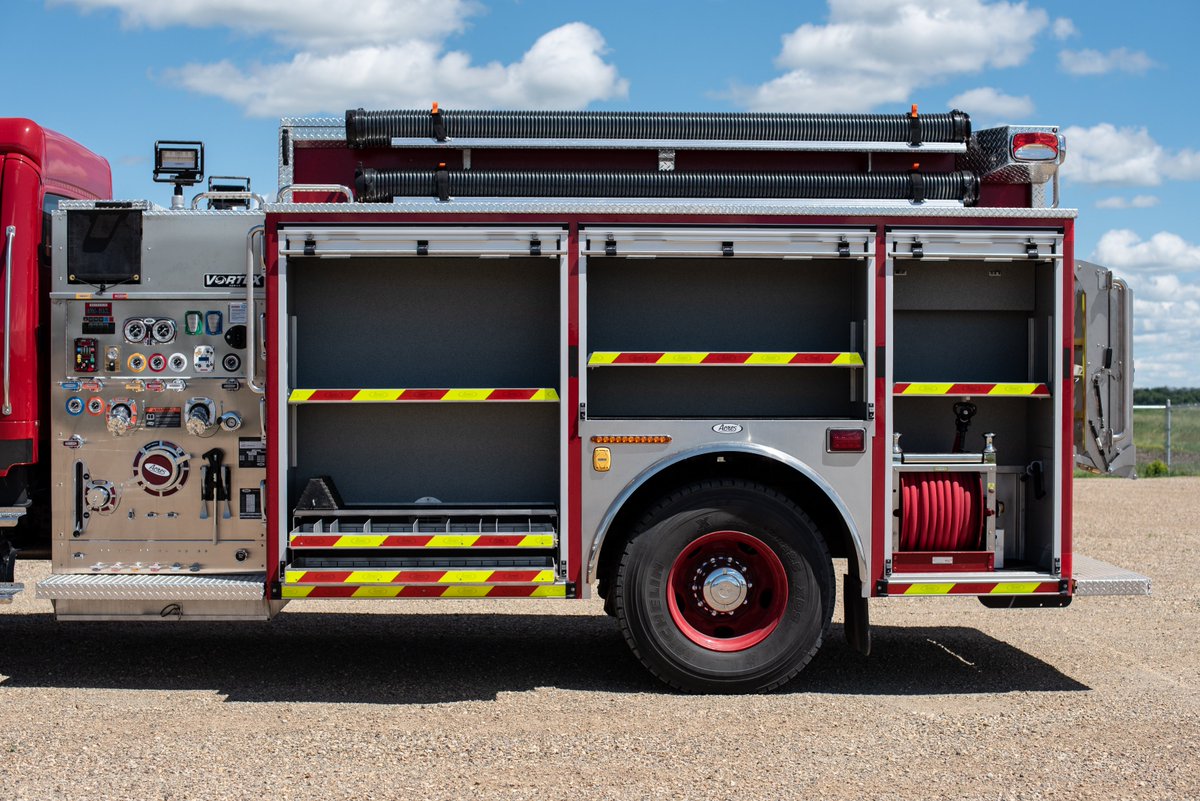 Seahawk_Service's tweet image. Sea Hawk had the privilege of delivering this new Acres Vortex Pumper to the Community of O-Pipon-Na-Piwin First Nation in Northern Manitoba. 
Thank you for your trust in Acres and Sea Hawk.