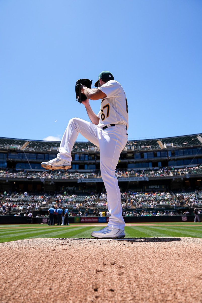 📸 Take the mound with Zach Logue 

<a href="/ZLogue_17/">Zach Logue</a> | <a href="/Athletics/">Athletics</a>