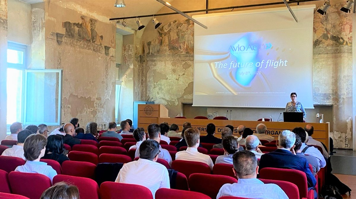 AvioAero's tweet photo. Stefania Migaldi ha pecipatarto alla 3° Giornata di studio sulle Turbomacchine @UniBergamo. Si è parlato della priorità dell’innovazione nel settore aeronautico, del #RISE #eMAESTRO #eIRON di architetture Hybrid-Electric e di tecnologie H2 #UniFi #UniNa #UniSalento #ETDC https://t.co/0xqlsVBO2U