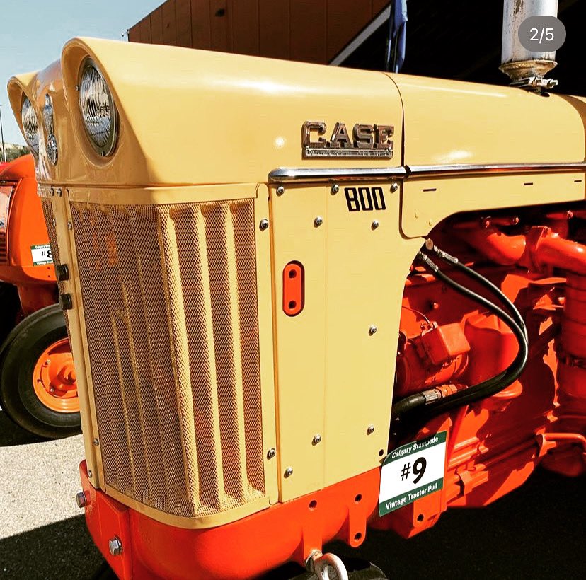 Wanna see some vintage tractors? Stop by #DraftHorseTown today and check out a whole different type of horsepower! Visit our annual Vintage Tractor Show and Shine from 4:30-6:00pm. One day only! #CalgaryStampede #VintageTractors #yyc #stampede2022