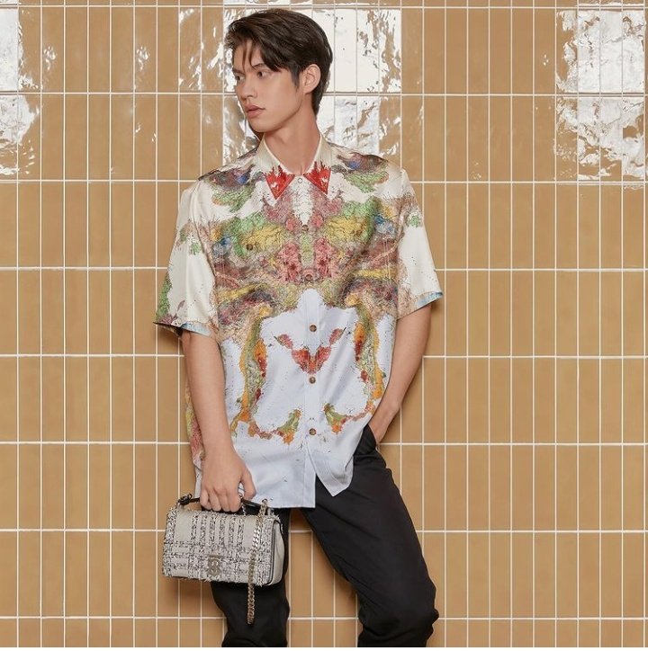 P270281's tweet photo. Thank you @Burberry for inviting Bright Vachirawit to TB Summer Monogram in Singapore!
✈🇸🇬
#bbrightvc @bbrightvc
#Burberry #burberrymonogram https://t.co/8XWy9Q3o4e