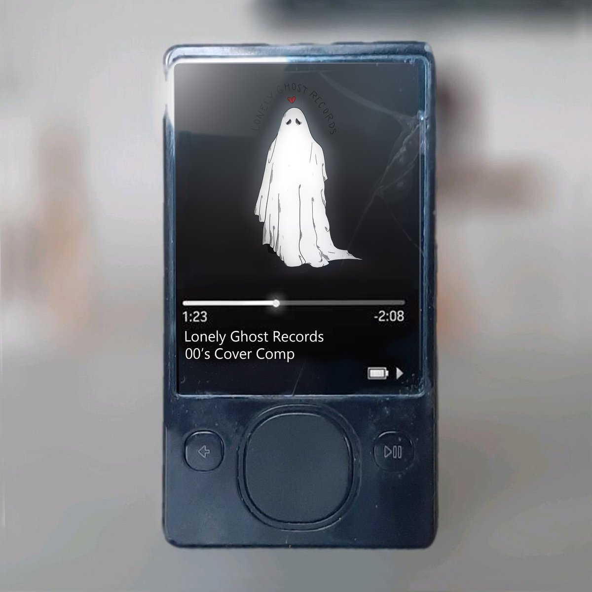 The Nickelback single we did for the <a href="/lonelyghostrecs/">Lonely Ghost (MFSLG by Oldphone Out Now!)</a> 00's cover comp will be officially all up on our streaming services! Check it out on our bandcamp here -> bowtiger.bandcamp.com/track/how-you-…
Check out the rest of the comp here->lonelyghostrecs.bandcamp.com/album/00s-cove…

tysm for supporting (°◡°♡)