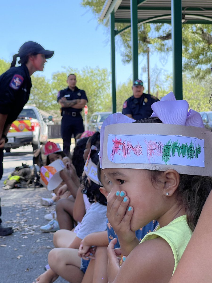 MVESummerSchool's tweet photo. SAFD was @MVESummerSchool today to present for the Pre-K/K classes. https://t.co/7akpdbCqFs
