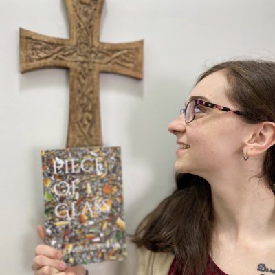 vividmickey's tweet photo. #NewProfilePic Because of Him, I was able! #AuthorsOfTwitter #JesusisKing #books #WritingCommunity https://t.co/iFFaWExVQ7