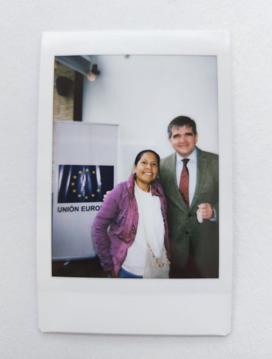 JAL_1966's tweet photo. Hace años que @AECIDColombia, a través de varios proyectos sociales, apoya al pueblo awá de Nariño. Por ello  comparto mi  preocupación por los graves hechos  que vienen afectando últimamente a esta comunidad. 🇪🇸 apoyará siempre todo esfuerzo para su protección. 
@EmbajadaEspCol https://t.co/PzwLNYiDaI