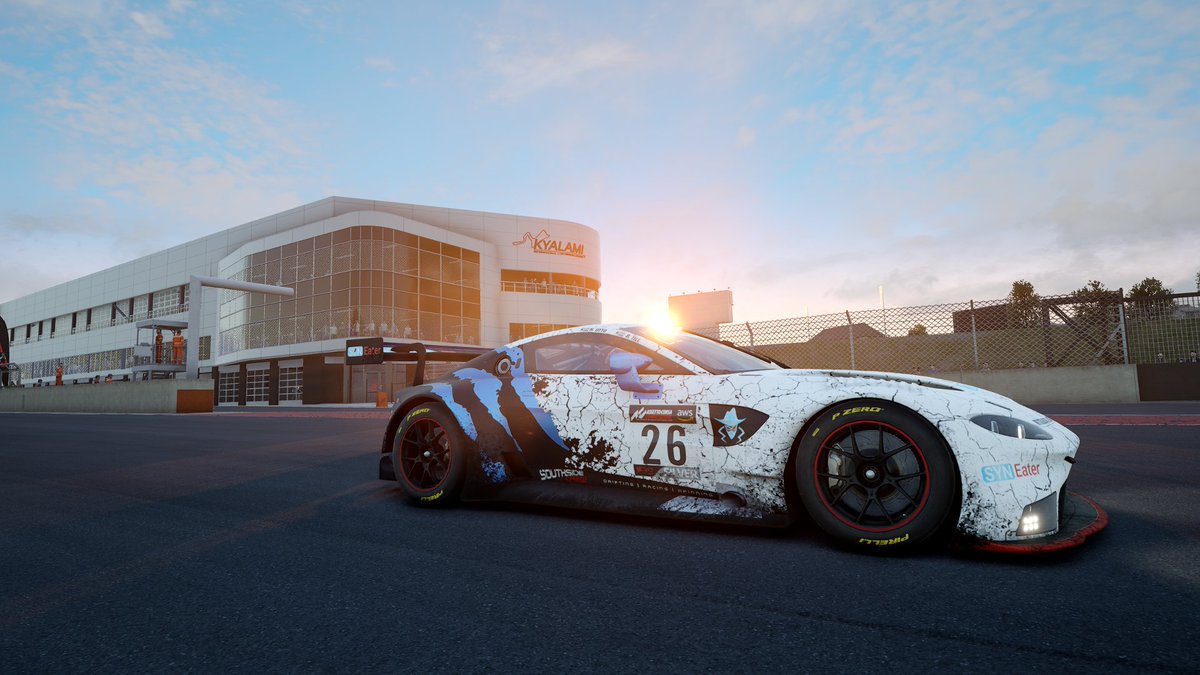 henzeroZA's tweet image. Well, that was a solid run in the @Mettlestate @RaceFacePro @IncConnection 4hr at Kyalami, after dropping down to 37th in the first lap, we managed to get back into it and finished 21st in the @EaterSyn powered AMR.