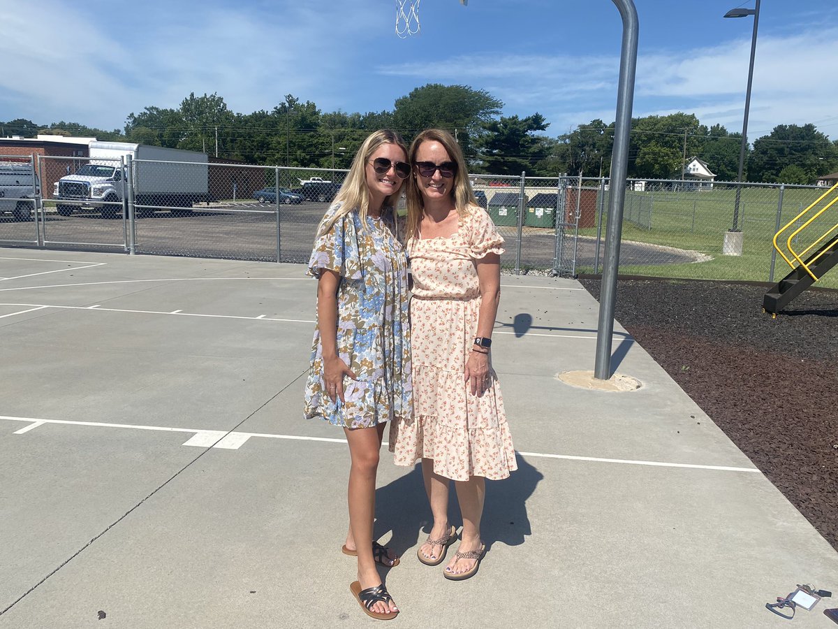 Let the fun begin!  #CampBulldog2022 #NHTopDogs #SeamanSchools