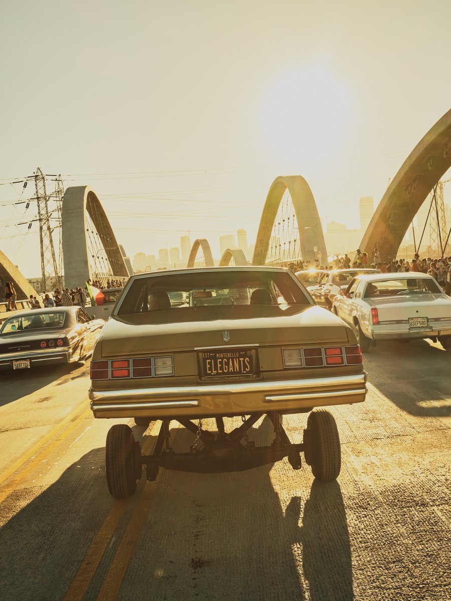 nathanperkel's tweet photo. 6th Street Bridge, Opening Day, 7/10/22 -  #losangeles #sixthstreetbridge #lowriders #cruisin #boyleheights #dtla https://t.co/jEwmR6BRA0