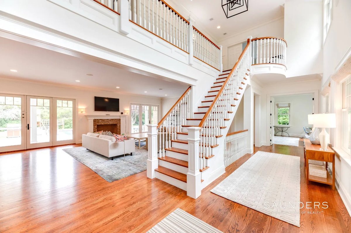BruehlEd's tweet photo. Enjoy luxurious living and all the amenities one could wish for at 197 Skimhampton Road, East Hampton.

EXCLUSIVE $6,990,000

#hamptons #hamptonsrealestate #197skimhamptonroad #amagansett #easthampton #luxury #luxuryliving https://t.co/m282pDs1t8