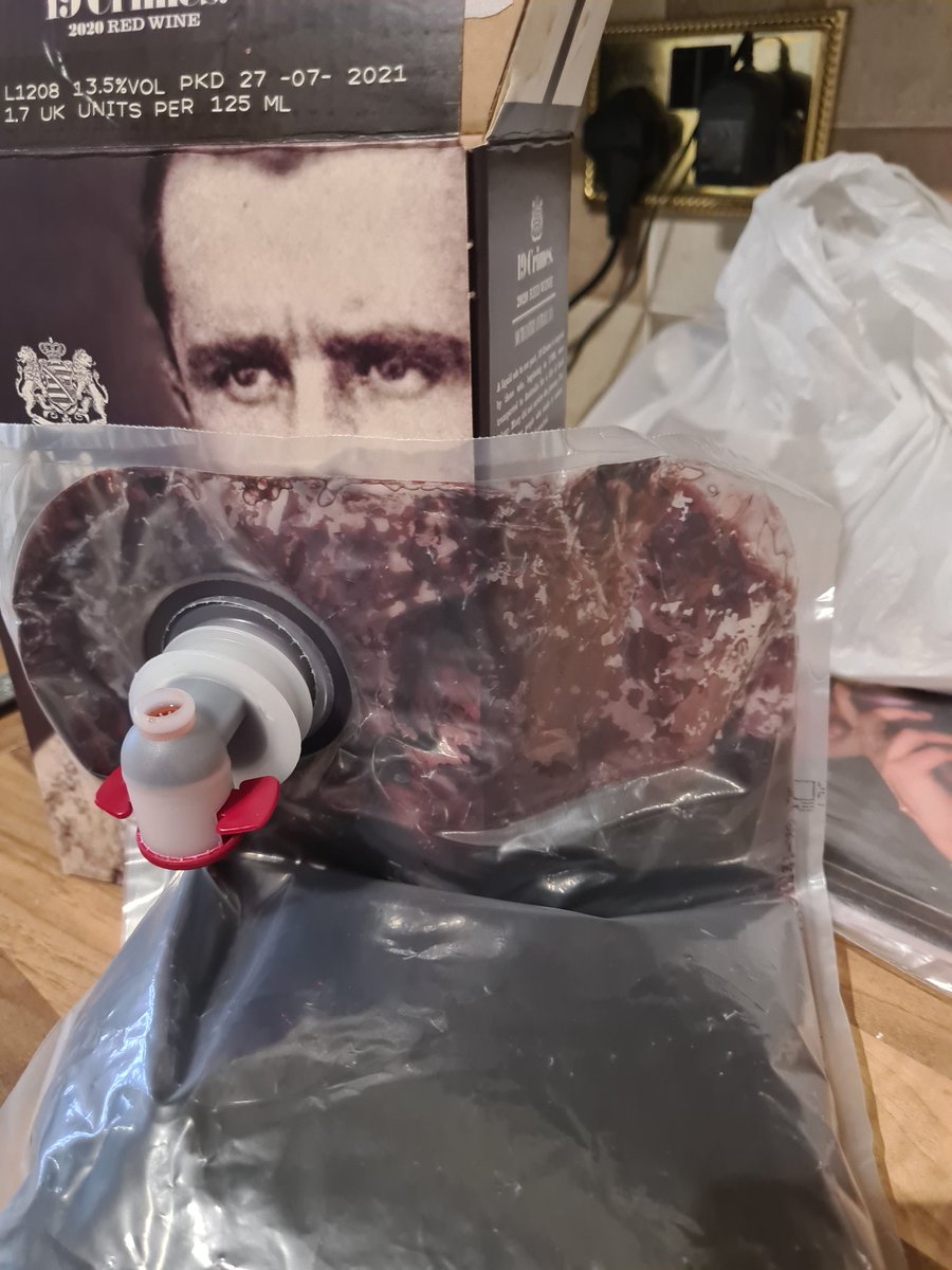 missbertie's tweet photo. @19Crimes Just opened this box of wine and it's gone off! 🤢 https://t.co/K887ukzelV