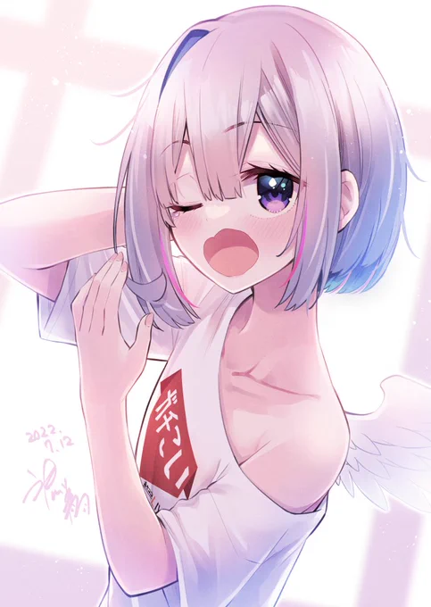 フブキさんのフィギュアを見た瞬間に脳内を駆け巡っていた寝起きの嫁シャツ天使を描きました
#かなたーと 
