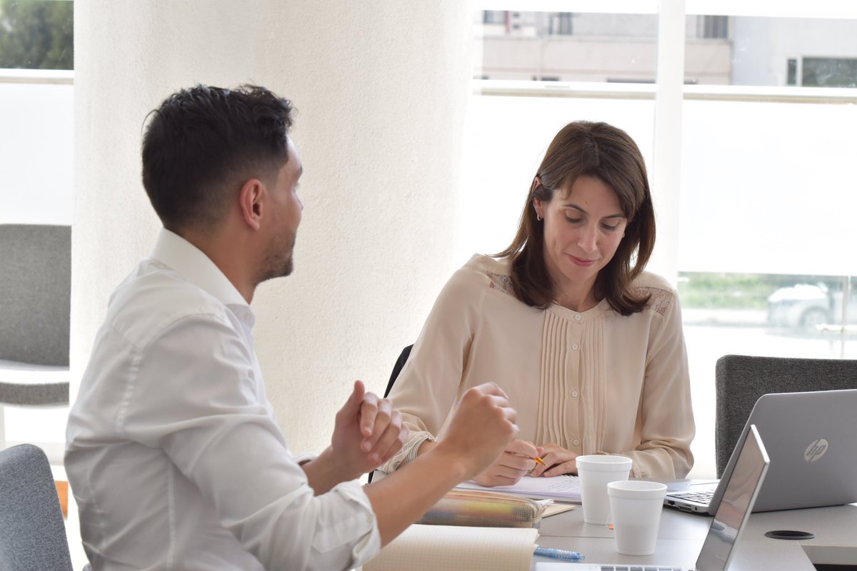 La ministra <a href="/gab_aguilera_/">Gabriela Aguilera</a> y el viceministro <a href="/ja_lopezEc/">José Andrés López</a> se reunieron con directivos de la <a href="/AFD_es/">Agence française de développement Amérique Latine</a>. 

El objetivo es definir las estrategias para la implementación de los proyectos de vivienda de interés social de nuestro Plan Nacional de Hábitat y Vivienda. 🏘
