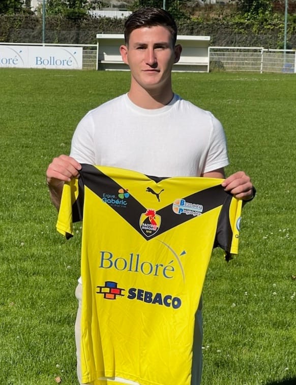 NEWSOUEST's tweet photo. [ #mercato 2022/2023] William Guéguen-Grall parachève le mercato des @paotred29500 . R1. Football. Crédit photo: Paotred Dispount
https://t.co/N64e9sWYcW https://t.co/j4Pm4Pk0lw