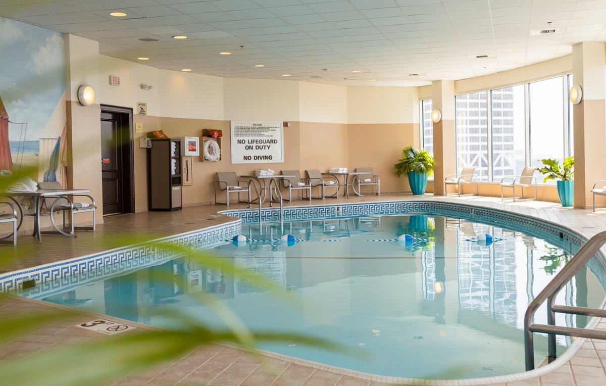 PfisterHotel's tweet photo. A luxurious amenity, our swimming pool on our 23rd floor offers a perfect location to soak in the sunshine and panoramic city views of Milwaukee. https://t.co/sjonYsiIkz