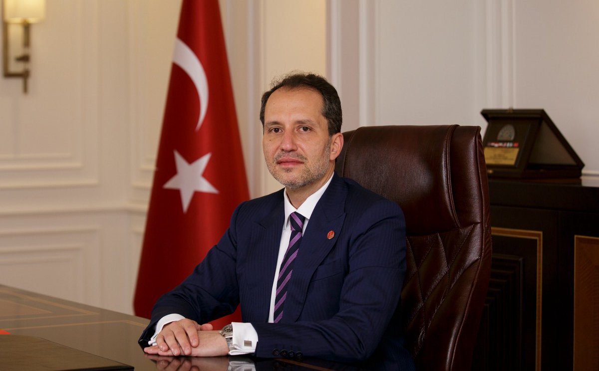 ERBAKAN”Hak ve Adaleti”üstün tutan,tüm insanlığa”sevgi,şefkat,kardeşlik,huzur, barış ve refah”iklimini sunan MilliGörüş’ün iktidarına Allah’ın izniyle çok az bir zaman kaldı.MilliGörüş öncülüğünde’Yeniden Büyük Türkiye’nin ve Adil Bir Dünya’nın kurulmasına çok az bir zaman kaldı