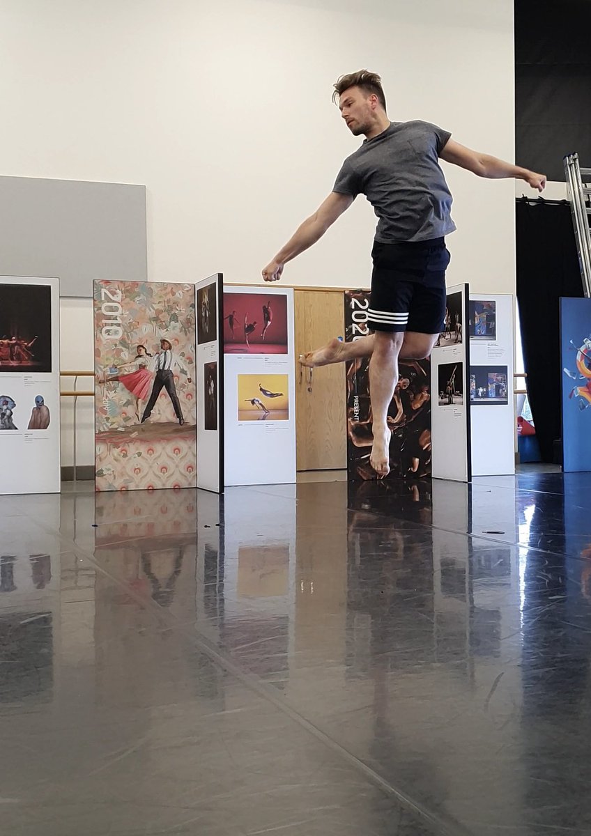 PDTeducation's tweet photo. Who’s excited for tomorrow? 🤗😄

‘NO LIMIT’ here we come. 
#phoenixdance #danceplatform #youthdance #professionals #boysdance #boysdancetoo #contemporarydance #phoenixdancetheatre #leedsdance https://t.co/1AreVyHLk9