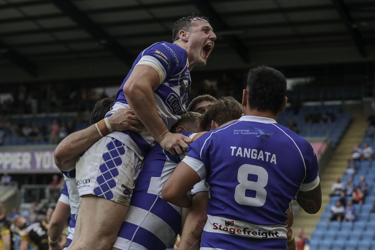 TheRFL's tweet photo. 👏 A big try from Joe Keyes! 

🐾 @HalifaxPanthers look like they're heading for 12 wins from 13...

📺 @PremierSportsTV https://t.co/RTdsY7PsKP