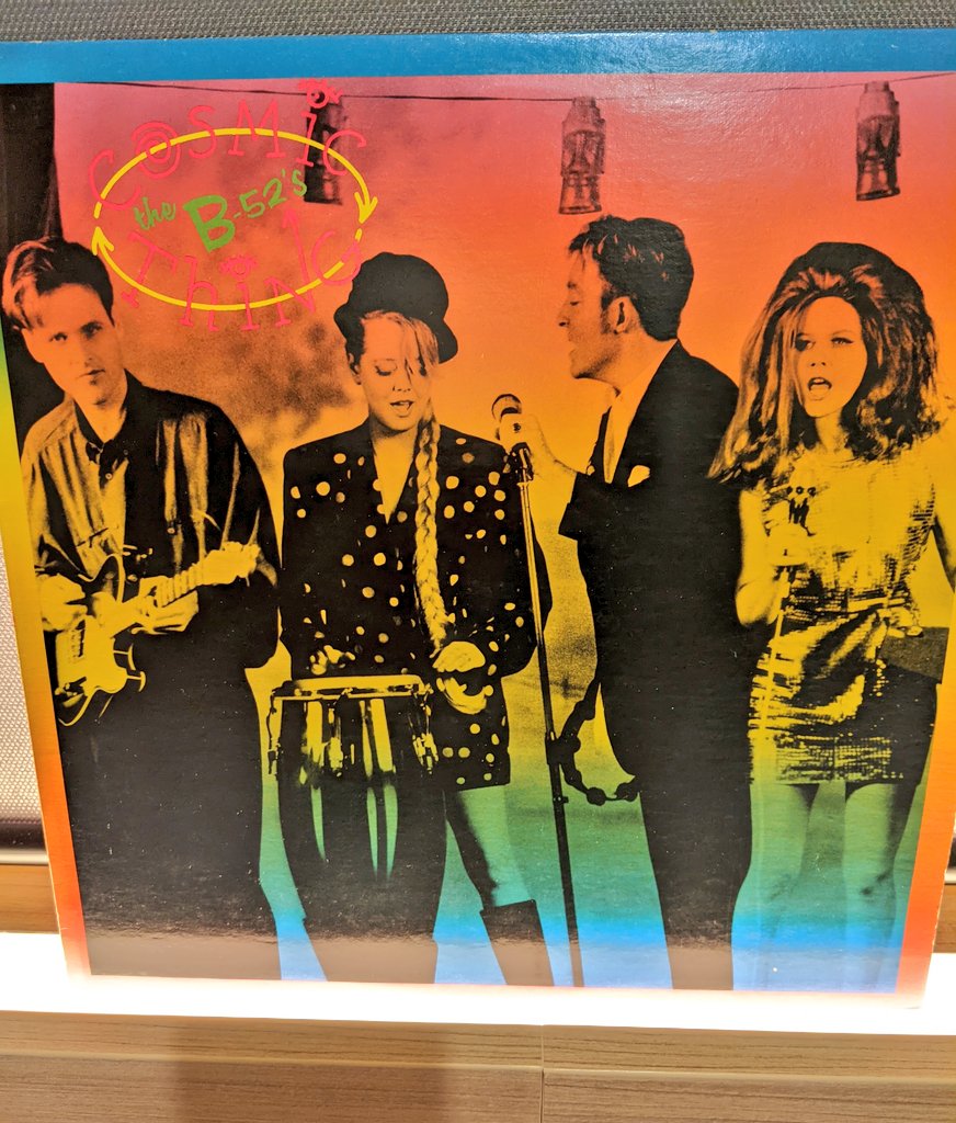 bobbylikesfoods's tweet image. 今回の最大の収穫の1つがこちら…
見つけた時は声出そうになったね…
#中古レコード
#theb52s
#cosmicthing
#vinyl
#record
#album