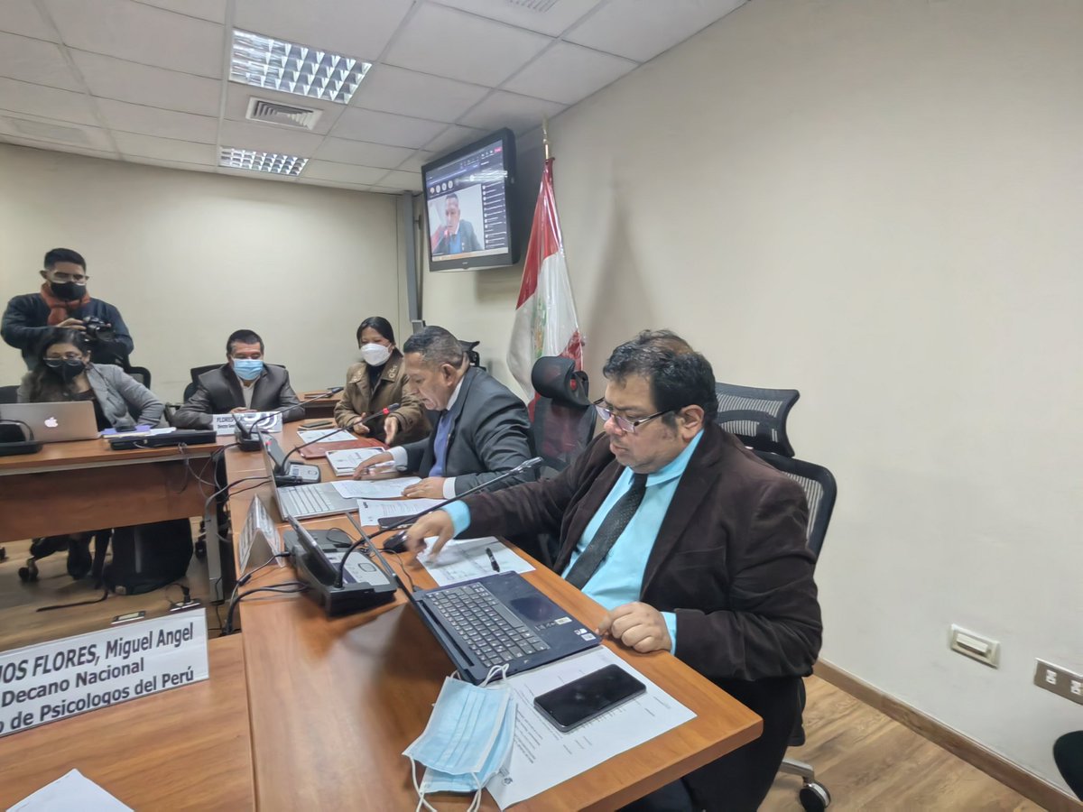 🔴Se desarrolla la Mes de trabajo "La convivencia sin violencia en las instituciones educativas del Perú   P. L. 1556/2021-CR).