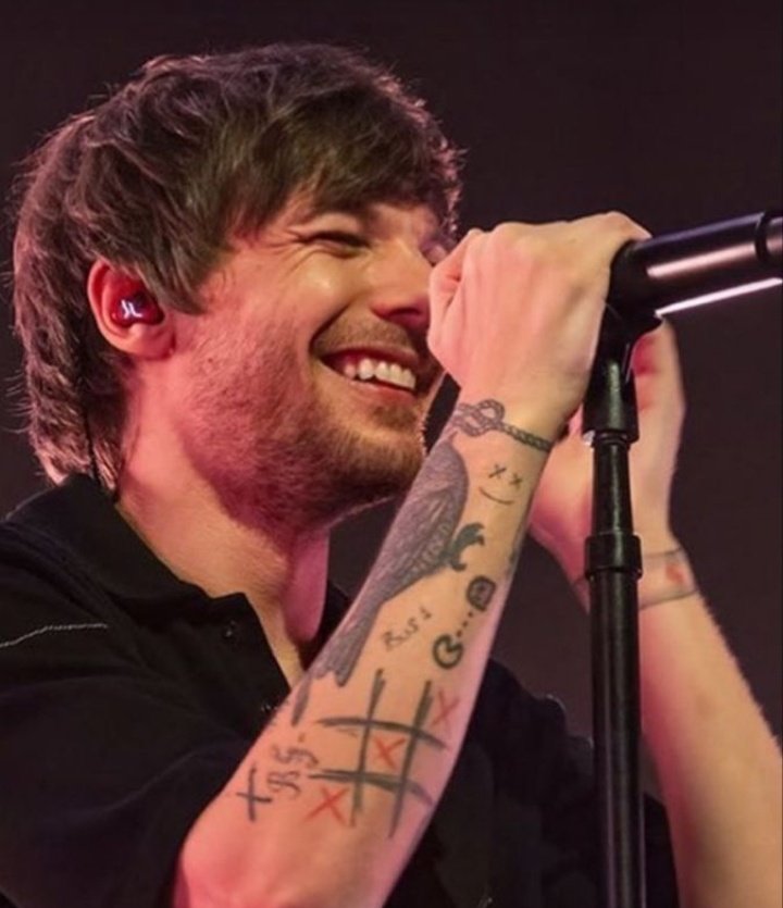dinastreamers's tweet photo. ✼ Best Louis + Spreen Stan ! https://t.co/1QJuvaid9m