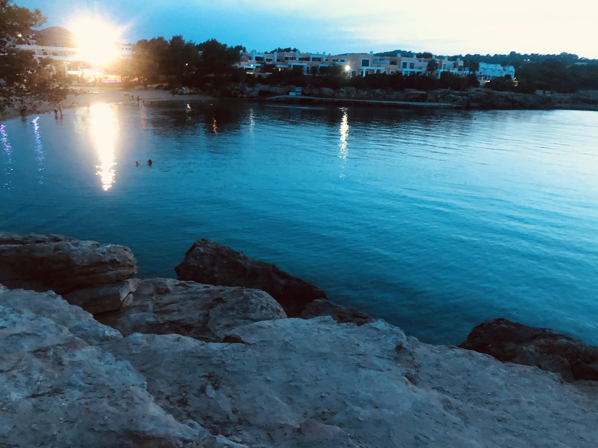 Mrs Wilkinson@ArtatNewmanRC tweet media