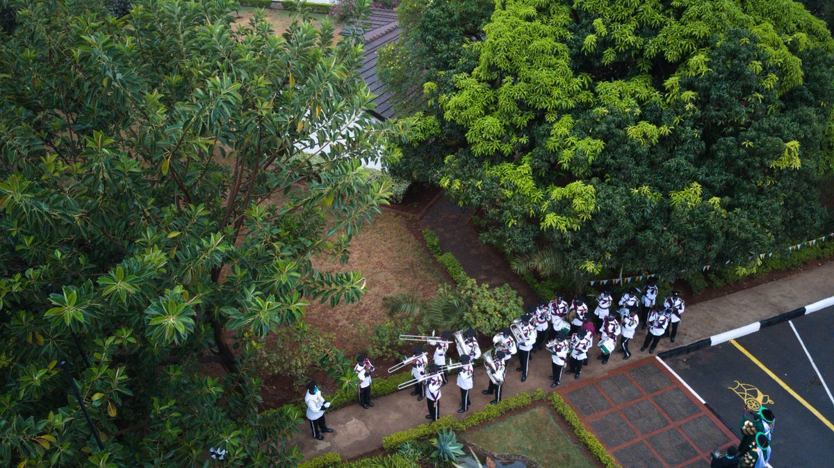 PACUniversityKE's tweet photo. Graduation Throwback...
Last week, on the chilly Friday morning of our graduation, the exceptionally talented Administration Police Band warmed our hearts with their captivating tunes. It was lovely to have them join us in celebrating the Class of 2022.
#PAC41stGraduation https://t.co/oVcUBs5YrH