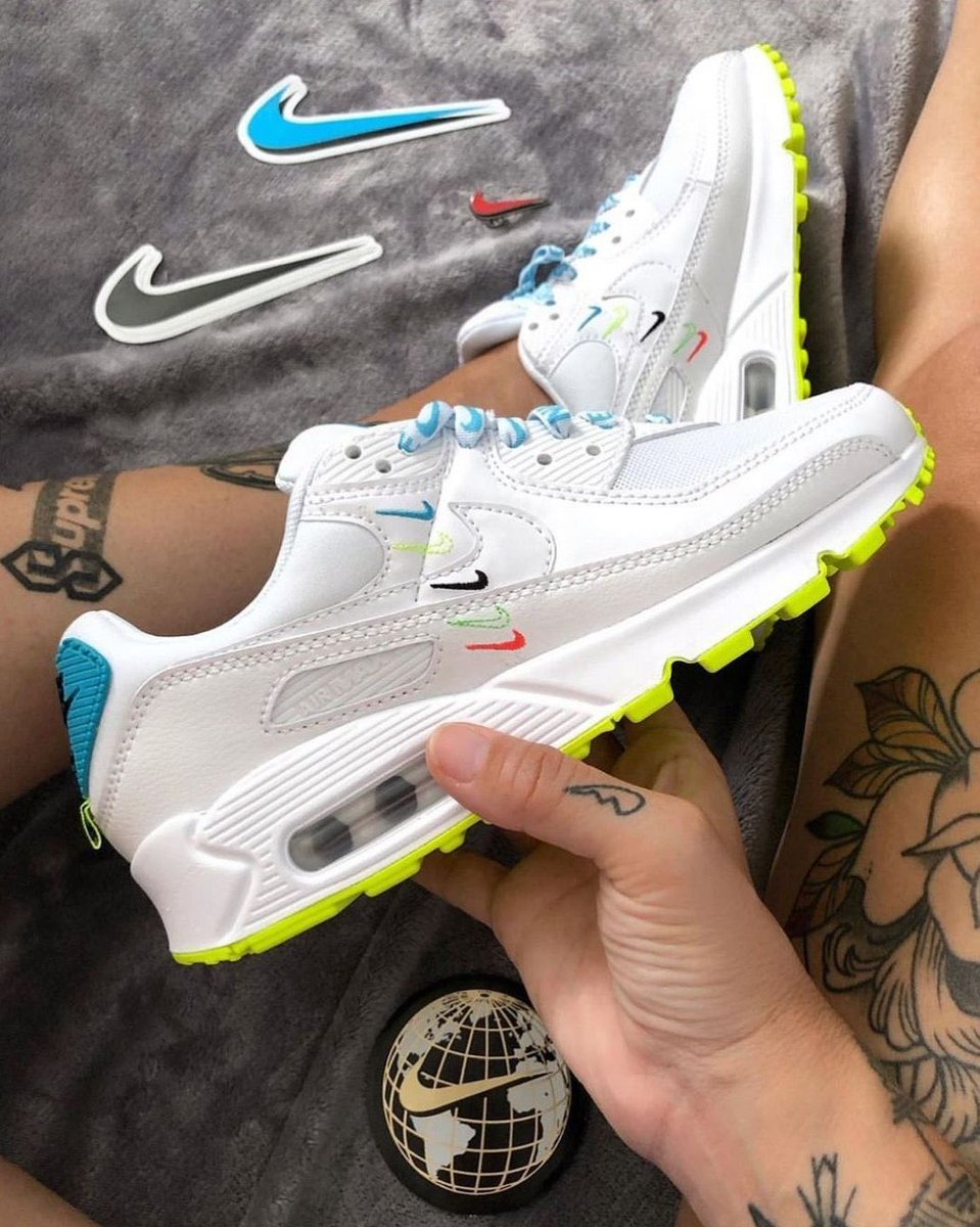 adamdecentral's tweet photo. Nike Air Max 90 X SE Worldwide https://t.co/3yQ8PtwFSW