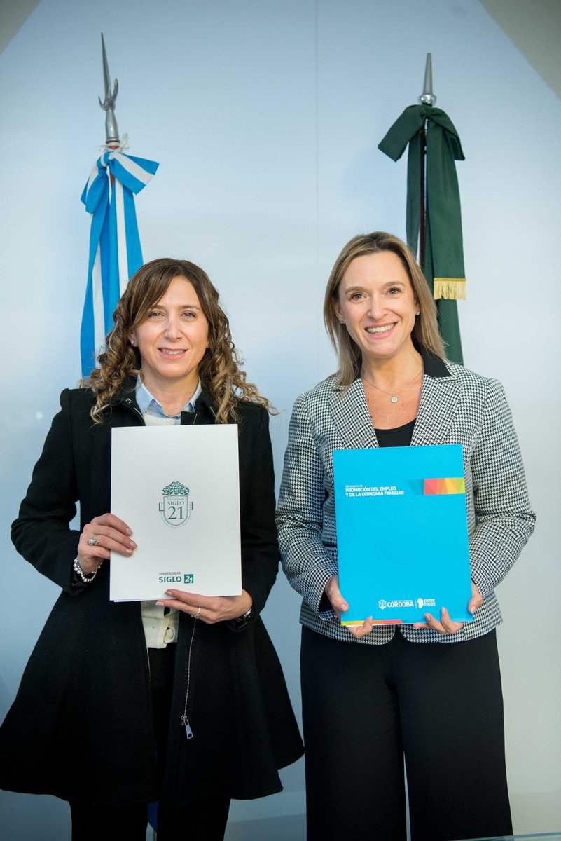 LauraJureCba's tweet photo. 💡 A través de este acuerdo, @LaSiglo21 proveerá estudiantes para que puedan realizar mentorías de los emprendimientos participantes del programa. ✅ Las y los emprendedores contarán con herramientas de capacitación, vinculación y un seguimiento personalizado para sus negocios. https://t.co/lNqiVS2vLc