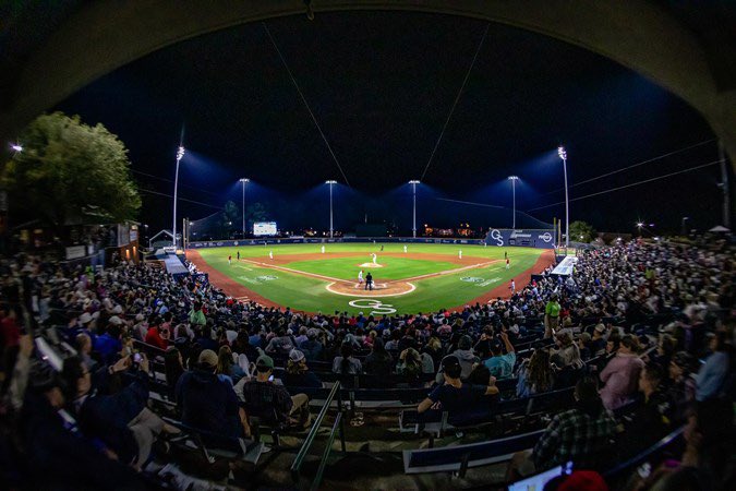 110% committed…. Statesboro let’s rock!! #HailSouthern #GATA 🦅

<a href="/rhennon10/">Rodney Hennon</a> 
<a href="/AJ_Battisto/">Andrew J.Battisto</a> 
@cbourneGSU 
<a href="/GSAthletics_BSB/">Georgia Southern Baseball</a> 

<a href="/CHSCougarDC/">Centennial Cougar Baseball Diamond Club</a>