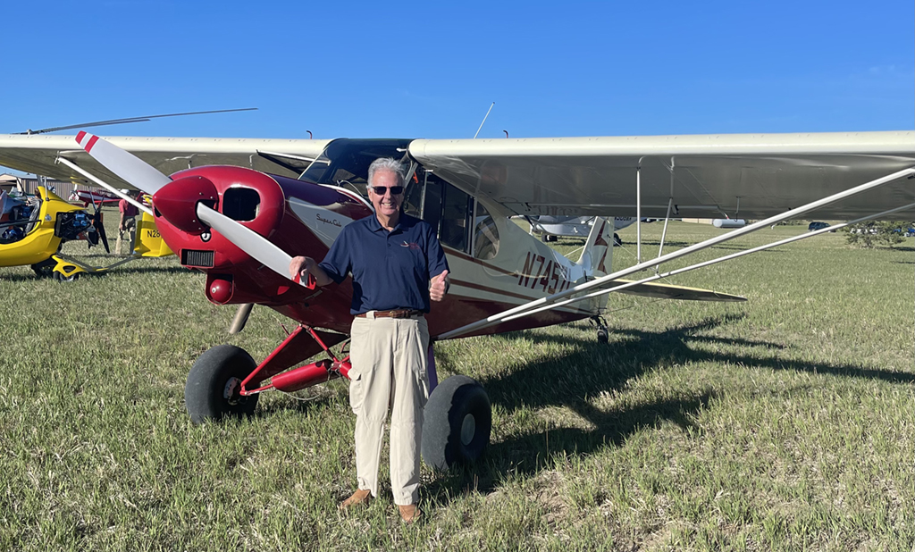 AvPropNetwork's tweet photo. Some APN folks (Joanne and Spencer) flew to Kelly Air Park (CO15) for the Pancake Breakfast Fly-In on Saturday. Much fun was had by all!
#Aviation #Airports #FlyIn #Flying #PancakeBreakfast #FlyingFun #AvGeeks https://t.co/tMkTcTXWBd