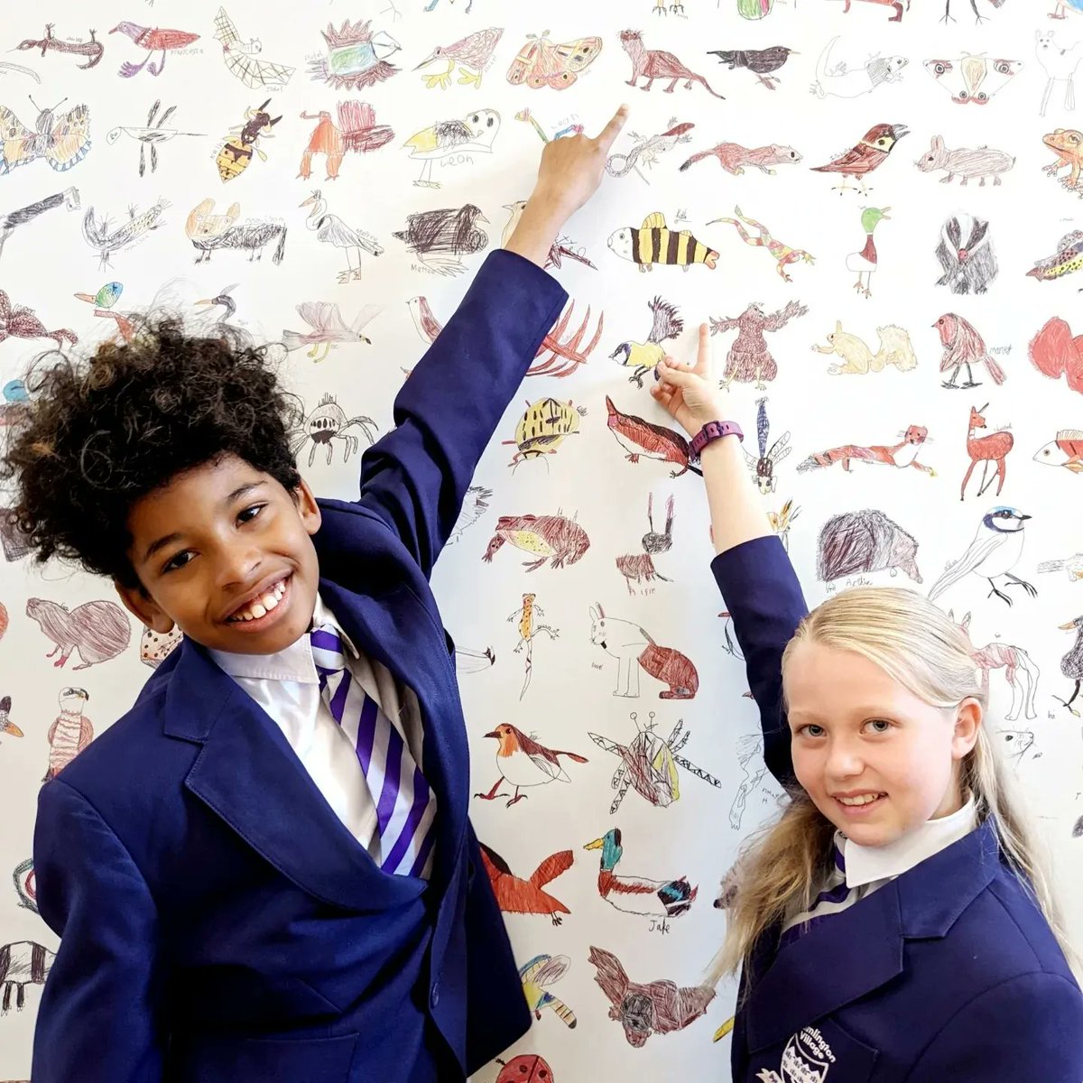 So happy to hear <a href="/CVPschool/">Cramlington Village</a> children are loving our mural featuring their amazing drawings &amp; using our key panel to identify wildlife!Heartfelt thanks to our donors &amp; members for making this artwork &amp; our donation to <a href="/NorthWildlife/">Northumberland Wildlife Trust</a> possible 🙏 More here:

drawingfortheplanet.org/pages/cramling…