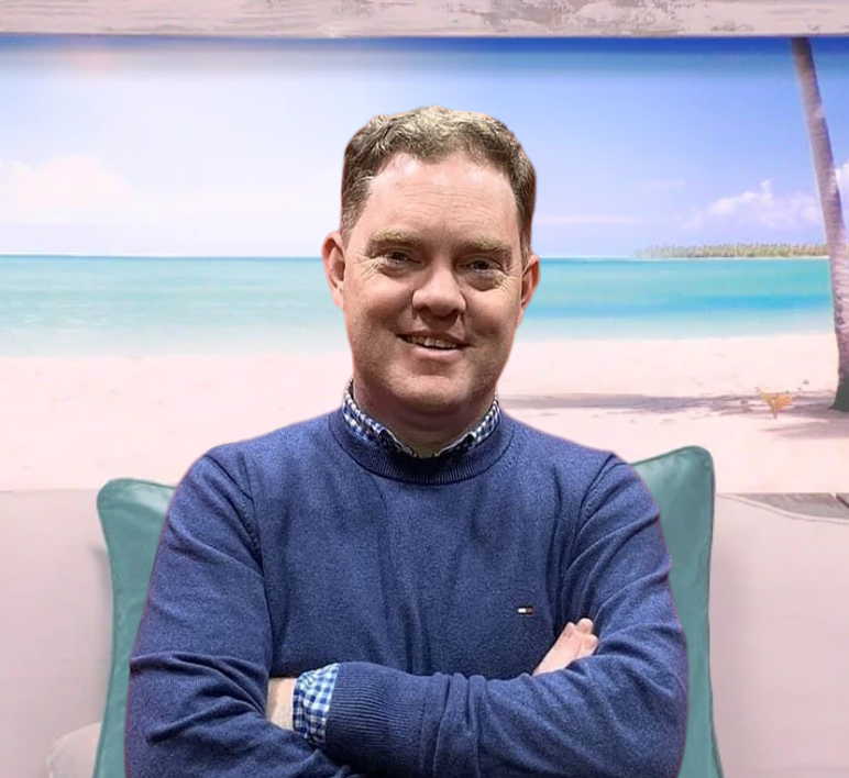 germccarthy74's tweet photo. This week's @CorksRedFM @BigRedBench #WomenInSport #podcast is a little bit different but with the most VIP of guests... 

Drops Thursday at noon.

#LoveIsland #LoveISland #LoveIsland2022 #LoveIslandAftersun  #itiswhatitis #untilitisnt #VIPGuest https://t.co/DCm81C3frL