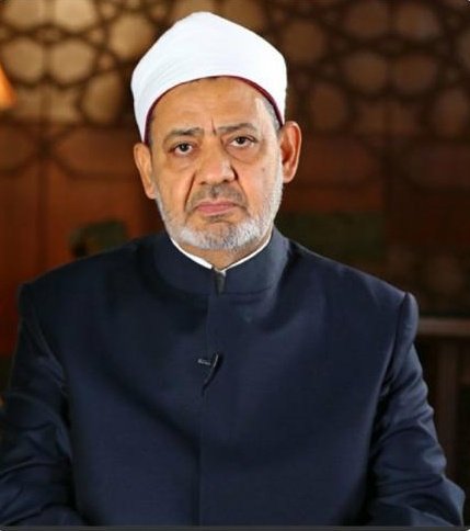 AlTohamy66's tweet photo. #التهامي:الهجمة الشرشة المنظمة علي الأزهر الشريف وعلي شيخ الأزهر لا أعتقد أنها تأتي من إناس عقلاء ولكن عقيدتهم منتقصة
وكلنا بشر نصيب ونخطيء 
#الازهر_الشريف_حصن_الاسلام https://t.co/DjtVOOdFr7