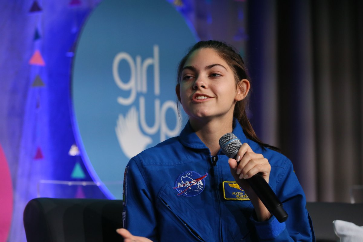 Matrix3000Red's tweet image. #Matrix3000b123 Wird sie das Mars-Girl? Schon mit drei Jahren wusste Alyssa Carson "Ich will zum Mars". Heute ist sie 21, hat bereits Astronautentraining und Pilotenschein. Wenn es zum Mars geht, ist sie gerade im richtigen Alter.
matrix3000.de/default-71d63b…