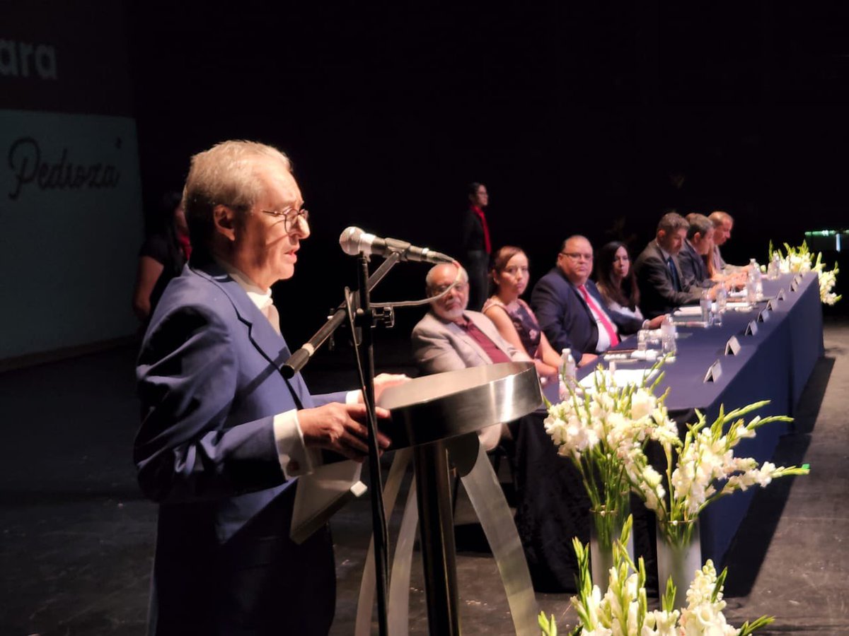 SNTE47Jalisco's tweet photo. Acto Académico de la Escuela Normal Para Educadoras de Guadalajara, Generación 2018-2022 en el Palacio de Cultura y los Congresos, Presente El Secretario General de la Sección 47 del SNTE, Mtro. Arnoldo Rubio Cárdenas
#SNTE47
#ENEG https://t.co/xcki2Kcwrc