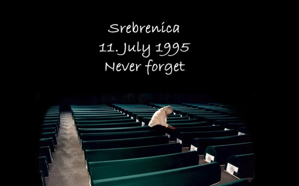 QldMaan's tweet photo. #Srebrenitsa
#Srebrenica
#Dontforget
#Bosnia
#SrebrenicaGenocide https://t.co/YocjBjbteX