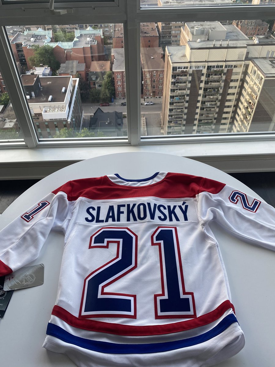 DalTtv's tweet photo. @CanadiensMTL  I need your help in making me the “cool uncle” again to my nephew! I made the biggest mistake the day of the draft when I attended in person and was the first one to get a custom Slafkovsky jersey! Hahahah #dumbuncle #wrongnumber #fail https://t.co/RwTmvXjzpI