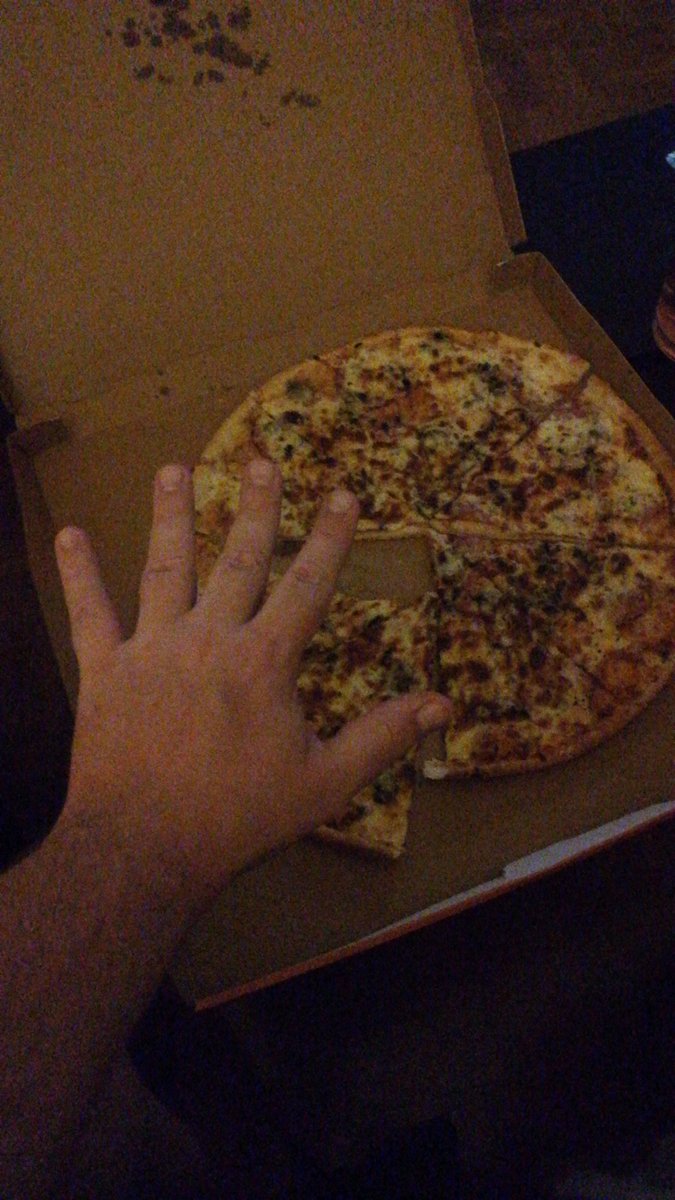 BallbellyBull's tweet photo. 45 cm Pizza stuffing and creamy dessert #gayboy #gaytwink #gaytwunk #gayhunk, feed the hog.
#ballgut #ballbelly #gay #gaytall #gaydaddybear #pridemonth #gayfetish #gayboyz #gayhunks #gayfeet #gaypiercednipple #gaytatoo https://t.co/xnbcdKmjVy