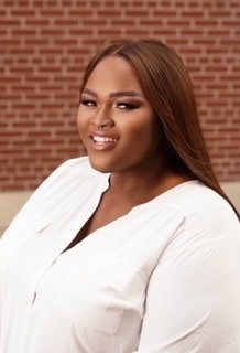 BWUSac's tweet photo. Sacramento Black Womxn's Festival Weekly Updates:
As we get closer to the date of the Black Womxn Festival, we would like to provide updates and highlight some of our guest speakers, activities and performers for the event. This week we are highlighting Demi Gooch!
#BWU #festival https://t.co/o7BreqVPwF