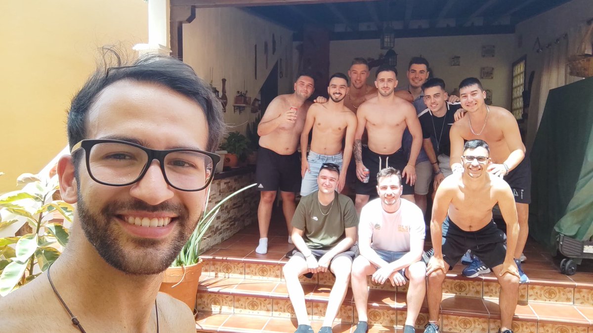 xSusoCM's tweet photo. Familia.🇮🇨❤️ https://t.co/nbc5WQj2go