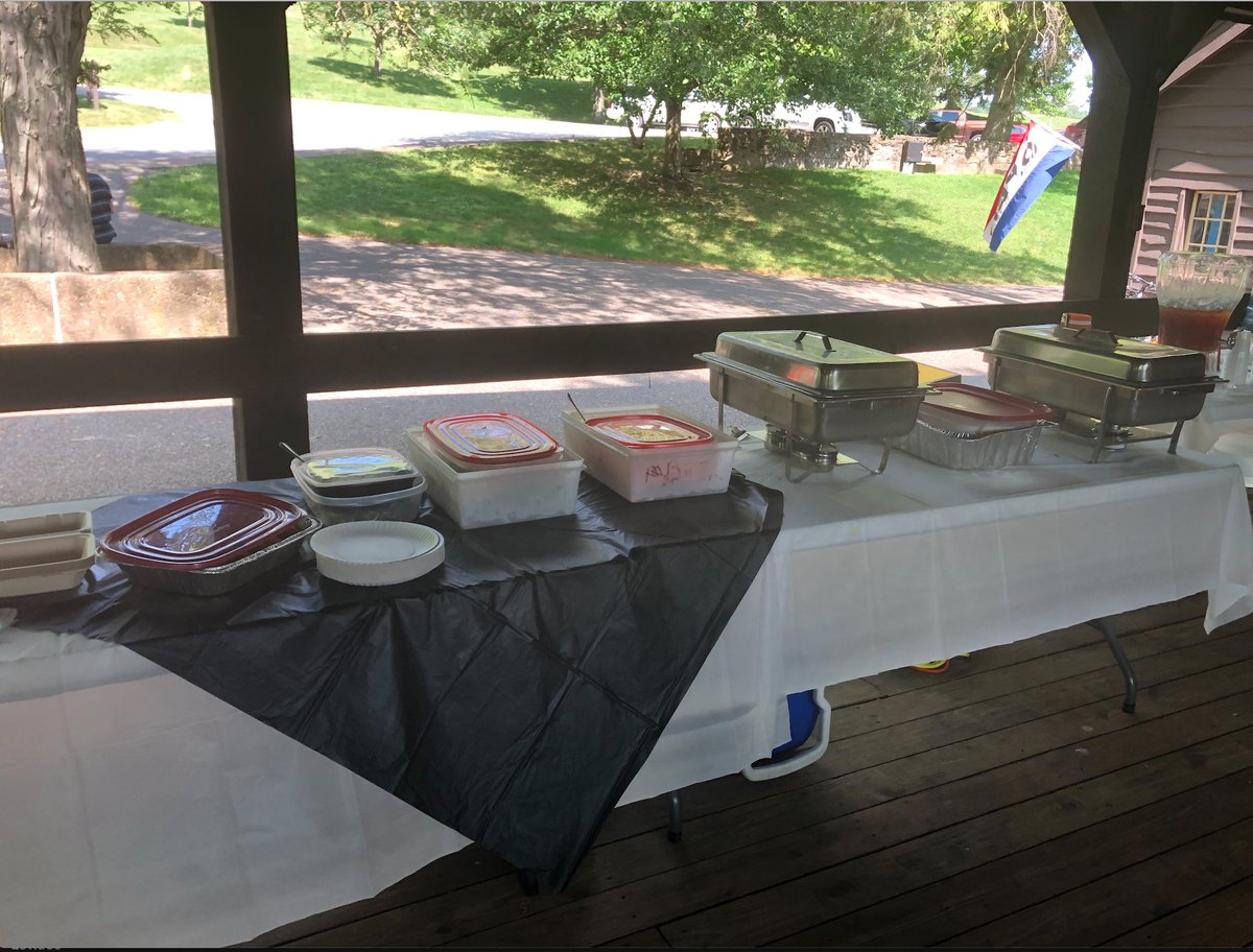 PhilotimoLLC's tweet photo. Yesterday we had the pleasure of serving gyros and baklava at Brianna Wolfe's graduation party! Congratulations, Brianna! https://t.co/w2smfrEn5o