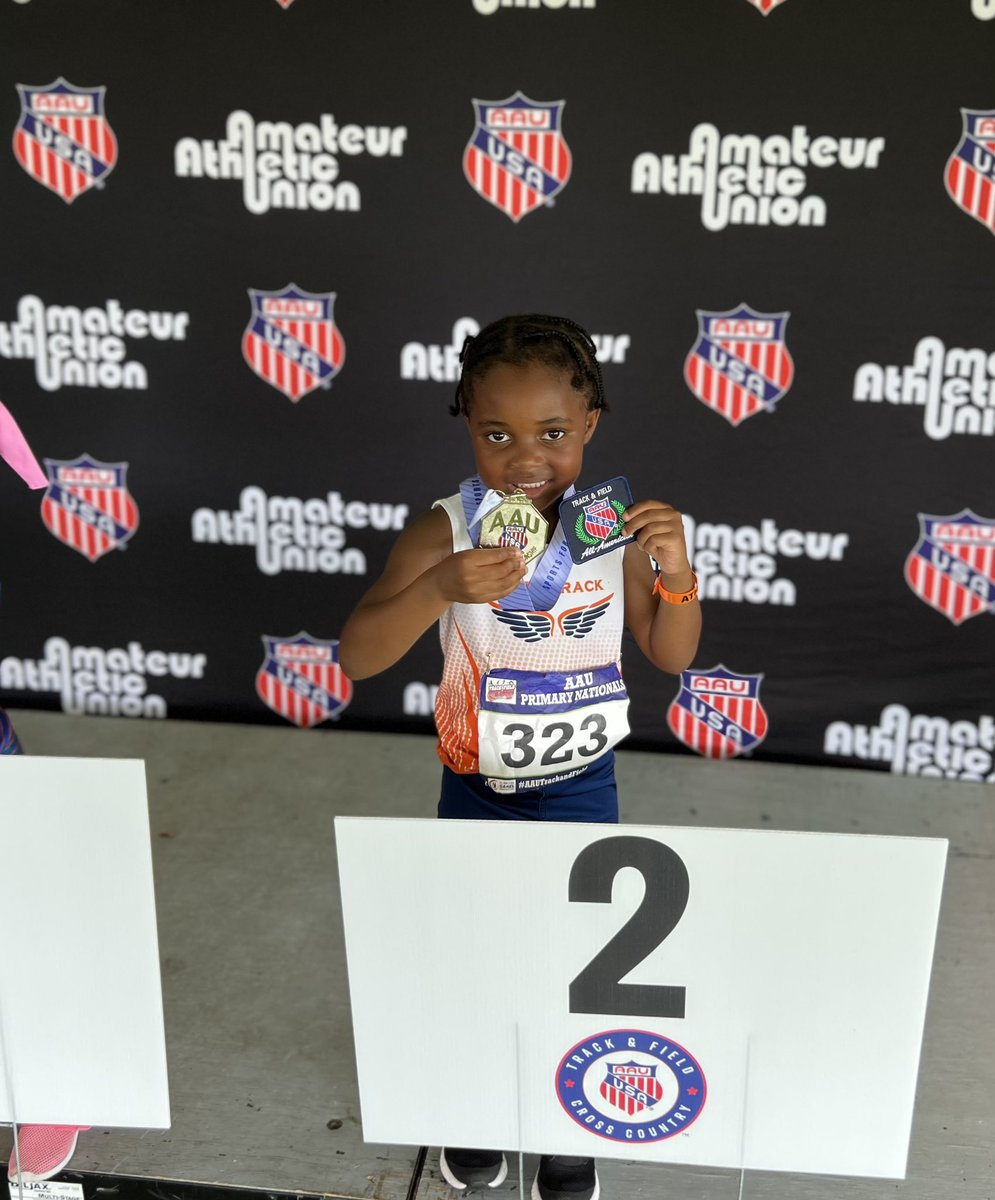 NvaTrack's tweet image. Congratulations to Zamara Buries for placing 2nd in the 5 yr old 400m at the AAU Primary National Championship in Florida.  Fantastic Job, Zamara!!