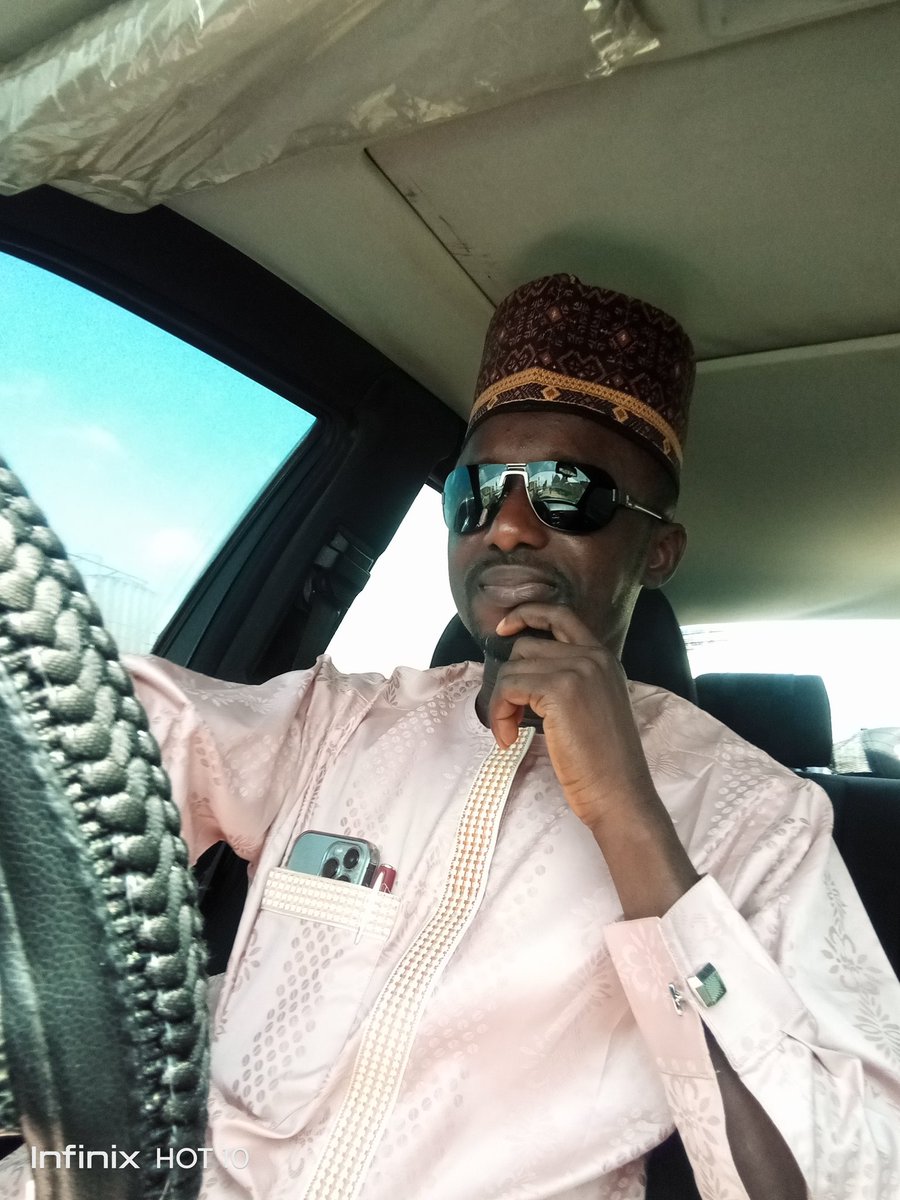 zamzano's tweet photo. Sallah Festival
#Day2
#Salfie
#EidAdhaMubarak
#Familylove
Barka da Sallah to our leader @elrufai & our principal Senator @ubasanius https://t.co/Lq8IYktDCO