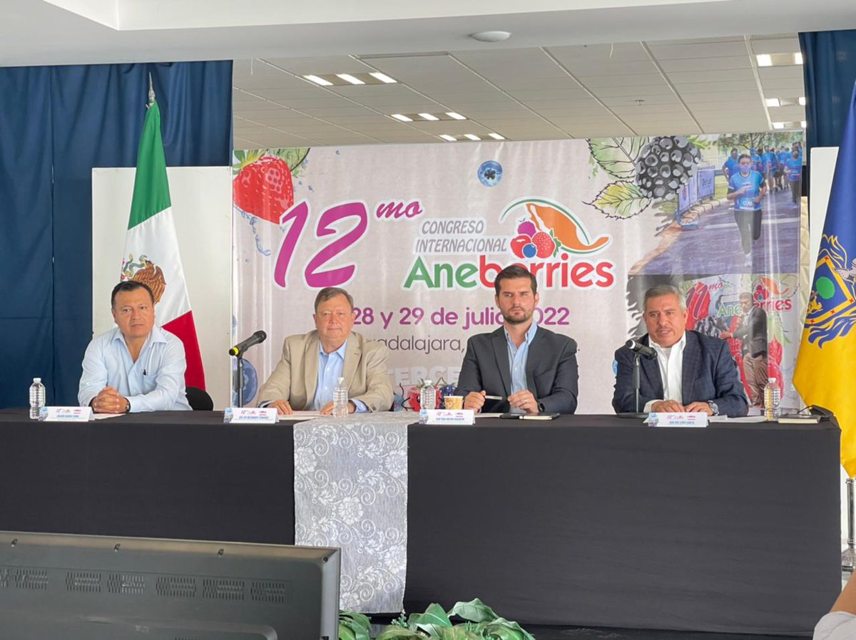 TierraFertilMex's tweet photo. Crecería producción de berries en México 12%, dice #Aneberries, al anunciar su 12o. Congreso @CDAAJalisco @SaderJal @CharroCanalesL @aneberriesmx
https://t.co/o6tcF2hiiW https://t.co/8NeGucBEU2