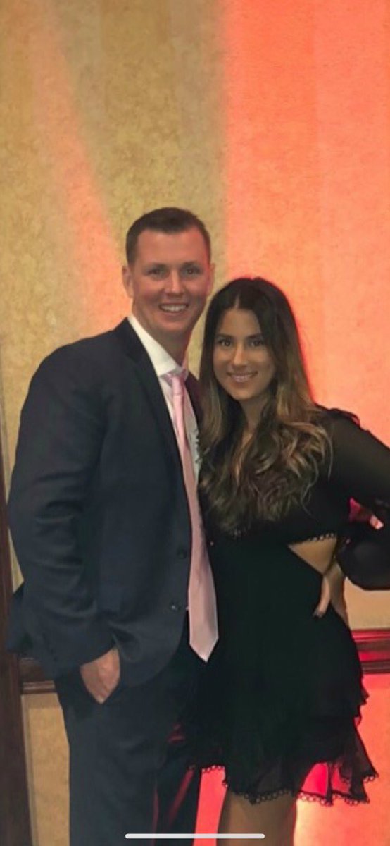 DanaRebikWGN's tweet photo. Off duty CPD Officer Dan Golden paralyzed from the waist down after jumping in to break up an altercation at a Beverly Bar Saturday. His fiancé and family are by his bedside as he recovers at Christ Hospital. The latest on @WGNNews at 5:00 https://t.co/EWxo6bt6sx