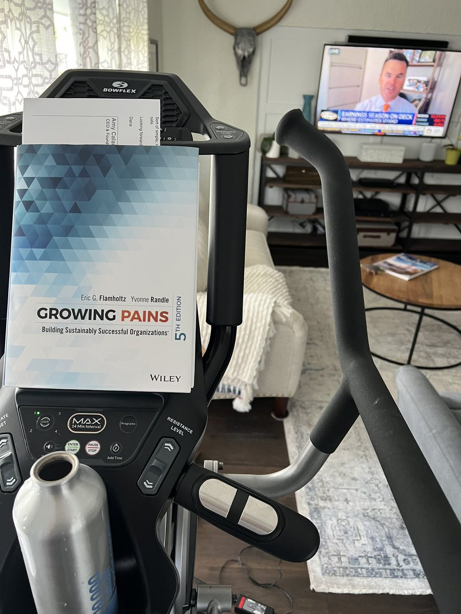 amycalandrino's tweet photo. Catching up on the market and more reading while getting my workout in. #goamygo #alwaysbelearning #readersareleaders #womenwholead #leadership #leadershipdevelopment @CNBC @CNBCFastMoney https://t.co/fugbX4qb9d