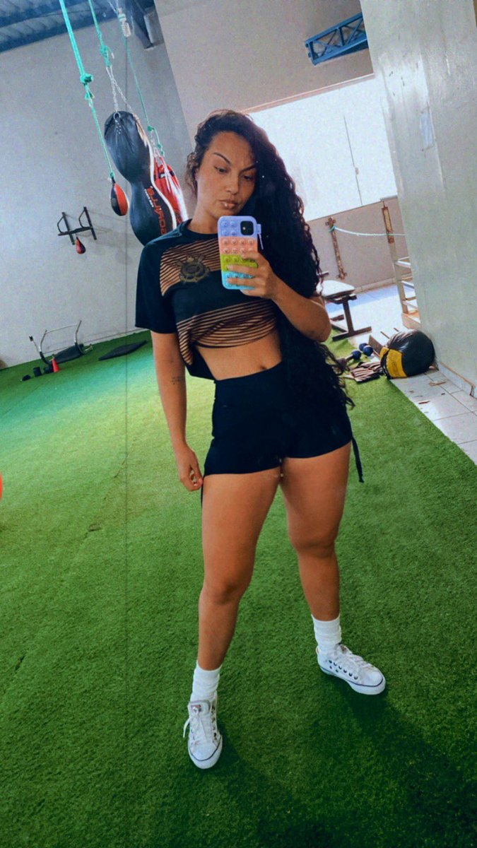 ᴛᴀʏs ғᴇʀʀᴇɪʀᴀ 🌻 tweet media