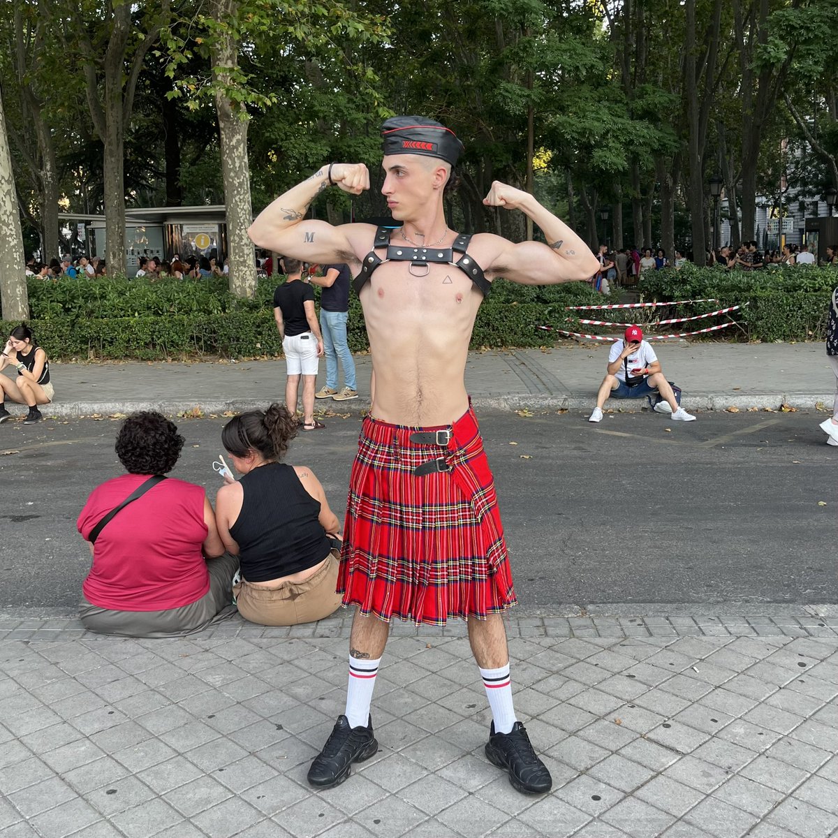 kinkybravok's tweet photo. MADRID PRIDE 2022 https://t.co/qtQqYC1NN9