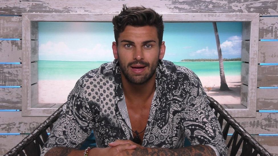 eyeballpaul19's tweet photo. The battle of the manipulators 
Founder of Destiny’s Chaldish vs Skid Mark 

#AdamCollard #LoveIsland #Jacques https://t.co/ciU2jZF99V